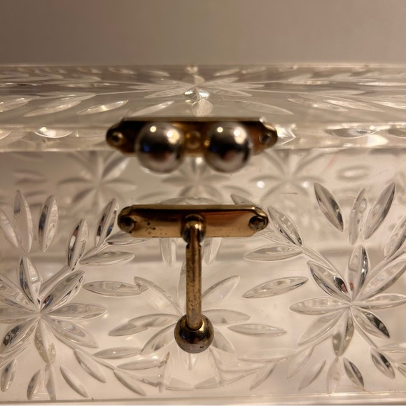 Vintage Clear Carved Lucite Box Purse - Picture 2 of 12